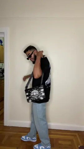 Do you like blue? A quick get ready with me 💫#mensfashion #StreetFashion #StreetStyle #fashion #hypebeast #model #OOTD #fyp #everydayoutfit