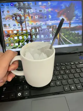 Mỗi ngày 1 ly cafe . ⚡️ #cafe #thưgiãn