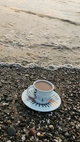 #your_coffee#شايف_البحر_شو_كبير #فيروز #تصويري #تركيا 🌺صباح الخير😍😍😍