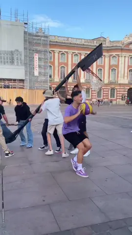 WHY the last guy didn't dunk ?? 😅#basketball #reaction #foryou