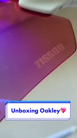 💖 @Oakley  @#oakley#custom#oakleycustom#foryou#fyp#viral#oculosestiloso#TikTokFashion#fashiontiktok#moda#unbox#unboxin