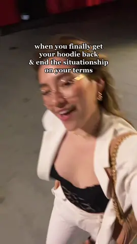 since april 🤠 #CinderellaMovie #hingefail #datingnyc #singlenyc #datingtipsforwomen #nycsinglegirl #hingestories #getyourpowerback #financeboys 🤌🏼