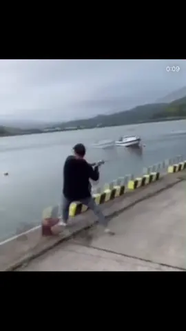 Wiiii 😂😂 #viral #funnyvideo #videosgraciosos #viralvideo #chistoso #videosdehumor #wii #foryoupage #fyp #fypシ #foryou #chistes #funn #funny #caidas