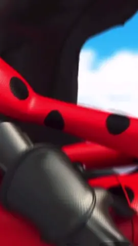 Эта сцена такая... hot... #miraculousladybug #mlbedit #ледибагисуперкот #лединуар #рекомендации #hgwrts_exp