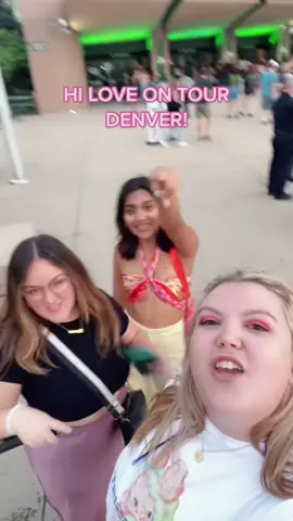 THIS DOESNT FEEL REAL #harrystyles #loveontour #hslotdenver #hslot