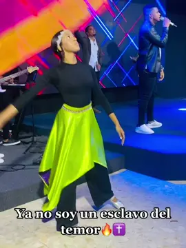 Si Dios lo hizo conmigo, también lo puede hacer contigo✝️ #parati #foryou #Dios #viral #dance #danza #danzacristiana #challenge #cristo #ballet #Jesus