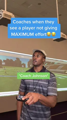 #stitch with @aroundtheworldtiktoks Coaches love to call out those LOAFS🤣🤣 #football #footballtiktok #thaddboii #loaf #loafers #maximumeffort #coach