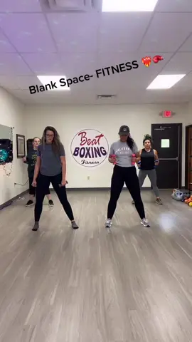 Blank Space- FITNESS ROUTINE 🥊🔥🔥 #foryou #workout #Fitness #fypシ #taylorswift #blankspace #beatboxing