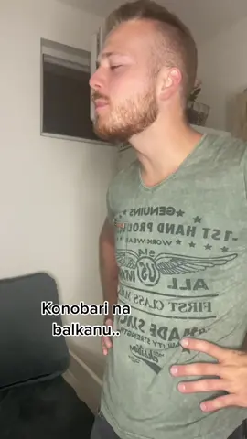 Koje vam je najgore iskustvo sa konobarom? 😅 4@ osoba te vodi na pice a 5@ osoba je konobar 😂
