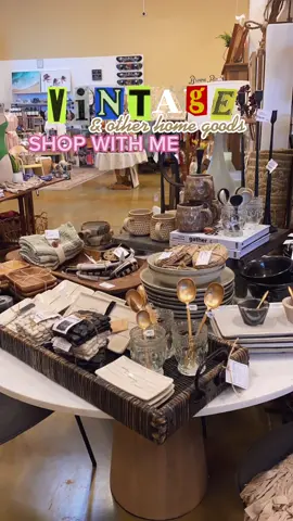 Vintage home goods shop with me @seahivestation #vintageshopping #homegoods #boutiqueshopping #interiors
