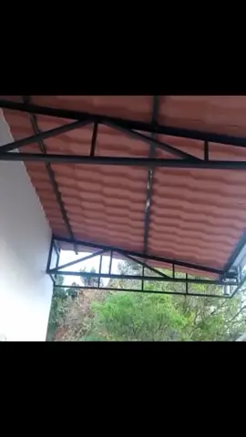 telhado em pvc 👨🏾‍🏭🔥#fogoauto🔥💥 #arquitetura #estruturasmetálicas