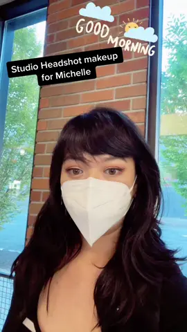 Spend the day with me on set. Actor Michelle Kelley is getting her headshots with photographer Jennifer Alyse #onset #makeupartist #spendthedaywithme #foryoupage #fyp #workingmua #workingmom
