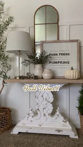 Home!! My favorite spot! 🍂🧡 #fallingforfall #tiktokhome #foryoupage #meetmeatourspot #vibes #diytiktok