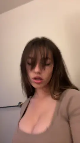Guys how do we feel abt long bangs