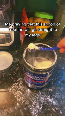 Why can’t it grow my legs faster 😩 #fyp #foryou #foryoupage #legs #legday #creatine #preworkout #GymTok