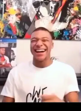 Có ai coi mà cười theo hông? 🐢🇫🇷 #mbappe #kylianmbappé #cute
