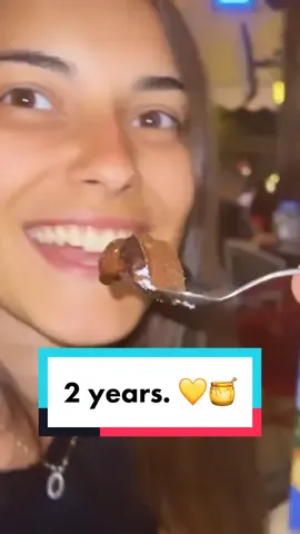 À nos 2 ans honey. Je t’aime. 🍯💛 #couple #couplegoals #amour #mignon