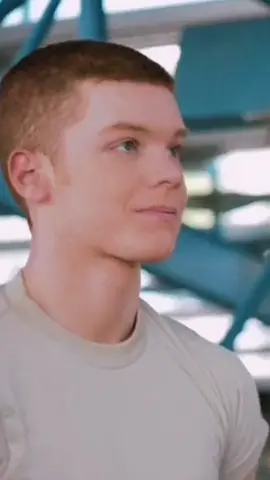 -а чё ты меня бьешь он тоже пре делах-жопу ведь ты подставлял #йенгаллагер #галлагер #галлавич #рекрекомендации #миккимилкович #бесстыжие #on