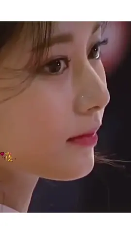 Nhìn Tzuyu cười bất giác cũng mỉm cười theo 。#tzuyu #twice #fyp #xuhuong #music #kpop #jyp #bancung