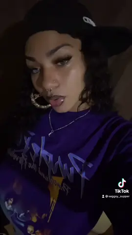 Looking like ma momma #fy #fyp #ThatCloseMessenger #IDeserveTuitionContest