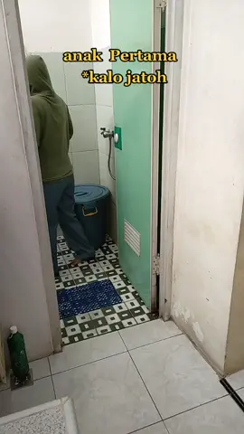 tolong panggilin ambulan, pemadam kebakaran sama tukang galon😭🤣 (ig:nurrayni25) ||ib_sound @bobacott  #samasamaketawa #comedyweek