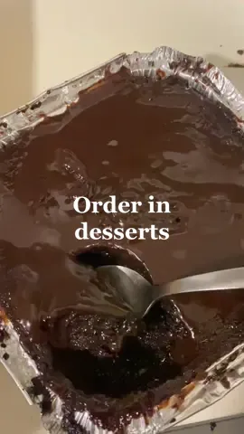 We tried the Debonairs Death by Chocolate not so long ago and it was damn delicious! I prefer it warm and Fudgy but when it cools down it’s just as good 🥰