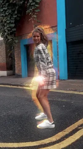 Let’s #MakeMoves #StreetDance wearing #TedBaker