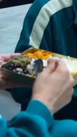 YO HOW CAN I UNSEE THIS GI-HUN EXTREME DIET #squidgame #squidgamenetflix #gihunsquidgame #kdramanetflix #squidgameedit