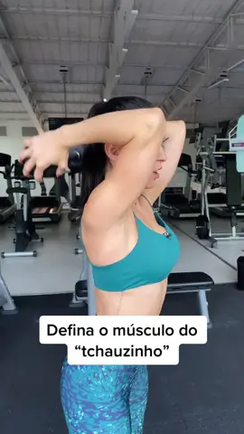 Tríceps francês é um ótimo exercício para definir seu tríceps! 💪🏽 #hipertrofia #treino #dicasdetreino