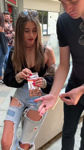 Their reactions 😂 🤯 #magic #foryou #fyp #tiktoksa @demi.unterslak @xx.basic.x @leomagic7 #trick