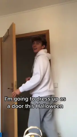 What do you dress like this Halloween ?🎃