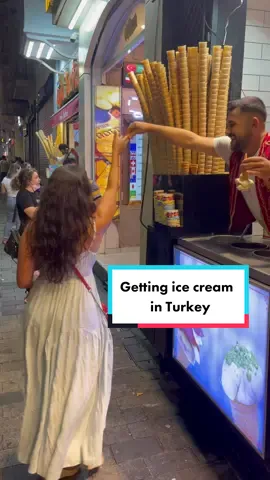 All I wanted was 2 scoops of vanilla😅#fyp #fypシ #icecream #travel #turkey #funnyvideo #foryoupage #foryou #viral