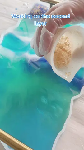 A child once told me this looks like a treasure map and now I can’t unsee it 😂 #detailsmatter #resinpouringprocess #oceandecor #servingtraydecor #fyp