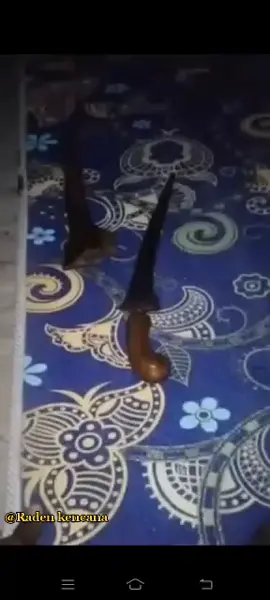 keris berdiri sendiri#fypシ #fyp #pusaka #hiburansemata #misteri