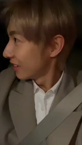 Ooo gini rasanyaa vc an sama bias yang habis pulang kerja 😆 #nct #renjun #nctdream