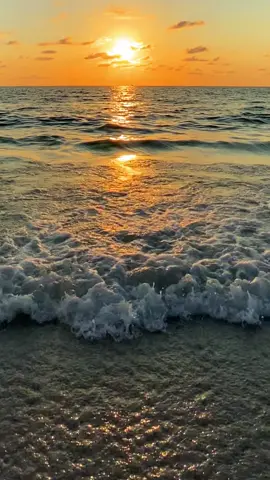 Beach Sunset 003 #sunset #freestockvideos #freebackground #beach