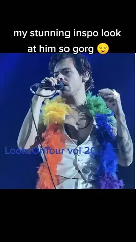 #LooksOnTour vol 20 #harrystyles #fyp #1d #onedirection #lot #hslot #loveontour #fineline #watermelonsugar #4u #makeup #undiscoveredmua #art #Pride
