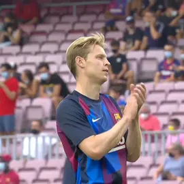 Viên ngọc quý của Ajax đang gánh còng lưng tại Barca😌 #dejong #barcelona #fyp #bongda #xuhuong #foryoupage #dream_team🔥