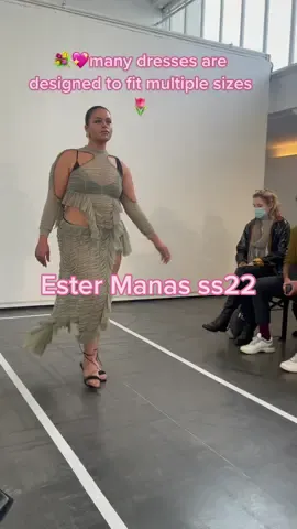 One of my favorite new brands from Paris fashion week #estermanas #bodypositivity #midsize #plussize #pfw #fashiontok #emergingdesigner