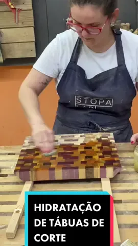 Não use vernizes químicos nas suas tábuas de corte! #AprendaNoTiktok #marcenaria #tabuadecorte