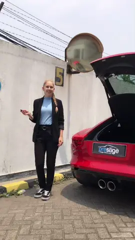 Jaguar F type guysss @prestigemotorcars #fyp#reviewmobil#carreview#supercar#jaguar#jakarta#indonesia#bule