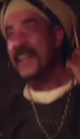 الله عليك ادهالو في البعيده الهاديه😂😂