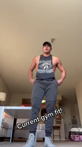 My after work gym transition 😂😈 #NissanShowUp #SoFiMoneyMoves #FlauntItChallenge