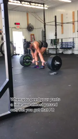 You’re not cool unless you pee your pants though. ☔️🤣💪🏻#crossfit #crossfitgirl #deadlift #newpr