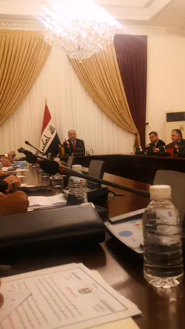 اجتماع مع رئيس الجمهورية العراقية د.برهم صالح مع صحفيين و قنوات العراقية و الأجنبية.                                             #العراق #بغداد #قصر #قصر_السلام #نهر_دجلة #نهر_الفرات #رئاسة_الجمهورية #رئاسة_الوزراء #السليمانية #بصرة #الجزيرة #العربية #اربيل #تركية #امريكا #صحفي