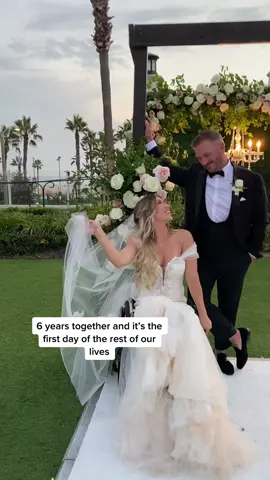 LOVE IS LOVE #fyp #foryou #foryoupage #wheelchair #Love #married #disabilitytiktok #disabledbride #dancer #marriedlife #marriedcouple