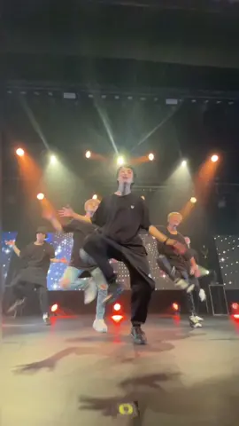 5人で #踊ってみた🧞‍♂️@willsmith @hoodinfamfam2019 #friendlikemechallenge #aladdin #disney #dance #ダンス #Da_iCE