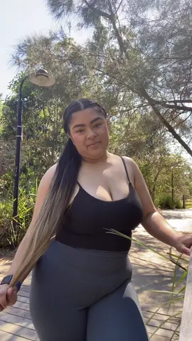 How do people looks so good doing this dance, like what😂😂 #fyp