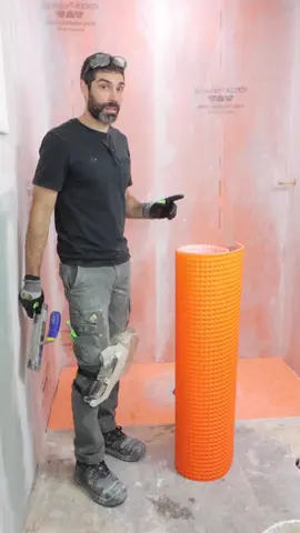 Bathroom tile floor tips 👍🏼🔥 #bathroommakeover #bathroomremodel #schlutersystems #homerepairtutor