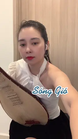 Hồng trần trên đôi cánh tay ... 🌹                    #sónggió #songgio #songgio_jack #đàntỳbà #dantyba #tỳbàcover